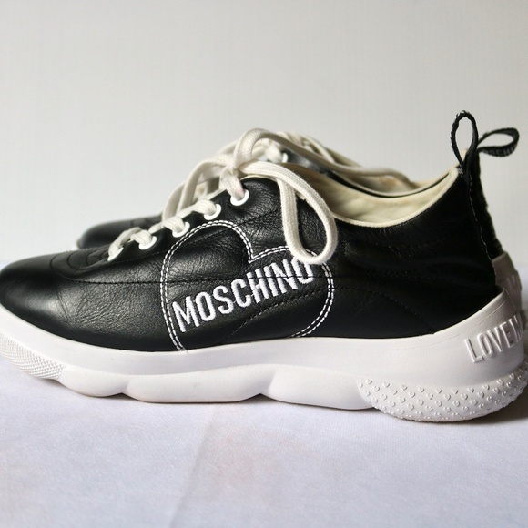 Love Moschino Black Leather Sneakers Running Shoes Heart Lace Up Women's 8 - Picture 1 of 11